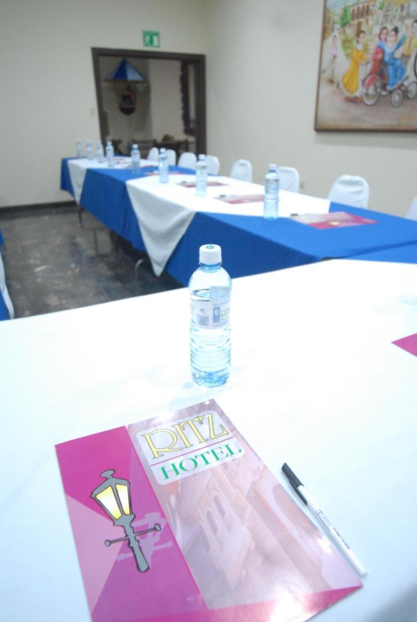 Hotel Ritz ماتاموروس المظهر الخارجي الصورة